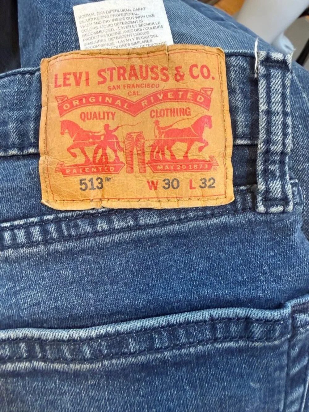Levis 513 Slim Straight Jeans W30 L32 Mens Medium Wash Denim